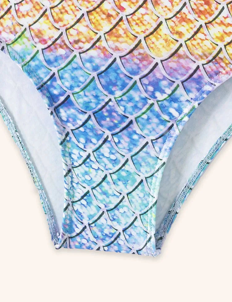 Gradual Change of Fish Scale Swimsuit